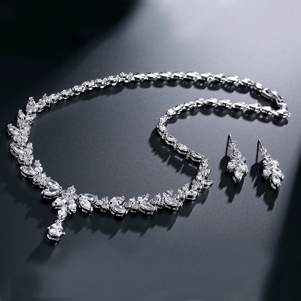 Luxury Brilliant Zirconia Leaf Necklace Earrings Rings Bracelets Set for Women CZ Drop Bridal Wedding Jewelry Sets New